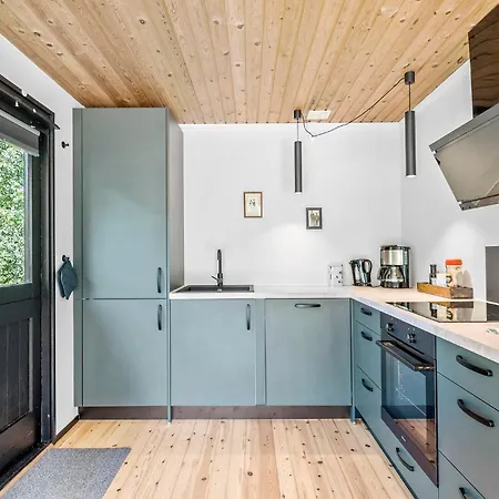 3 Bedroom Cozy In *