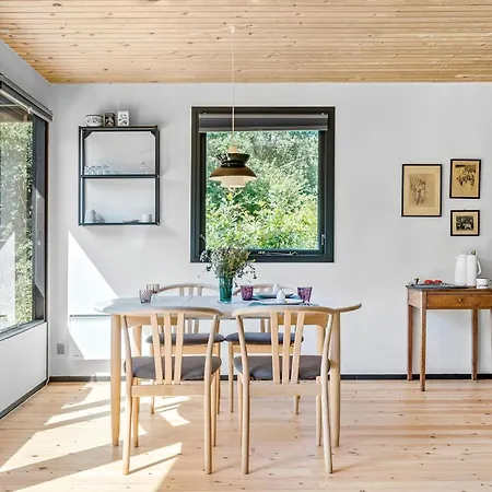 3 Bedroom Cozy In